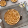 Crostata con frolla senza glutine, crema pasticcera e mele