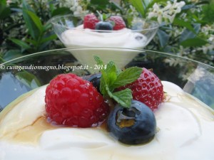 Coppa yogurt frutti di bosco - Gluten Free Travel and Living