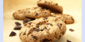 BUONGIORNO (O BUONANOTTE) ALL’INGLESE CON I COOKIES AL CIOCCOLATO (SENZA GLUTINE)