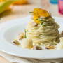 Tagliolini con crema di cavolfiore vongole e bottarga