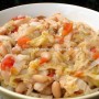 Zuppa di cavolo cinese e fagioli cannellini